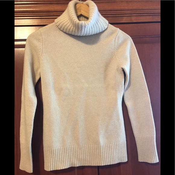 Ann Taylor Sweaters - Ann Taylor Cashmere Sweater Cream Size Small